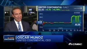 United Airlines CEO Oscar Munoz