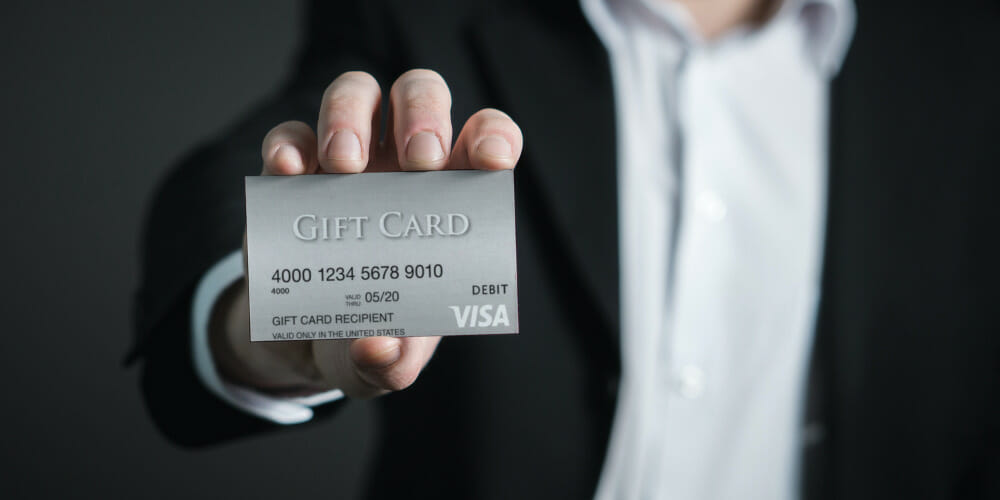How to use a Visa gift card on