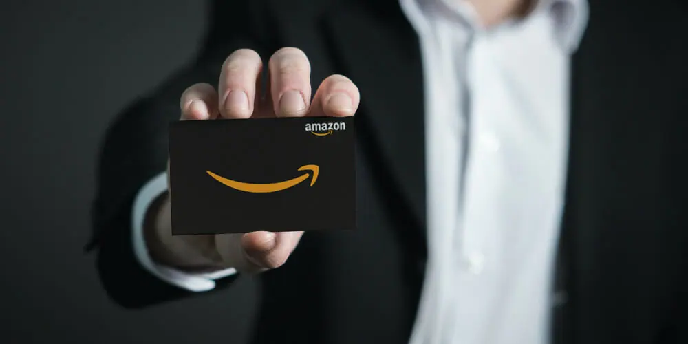 Amazon allows you to send gifts without knowing the recip...